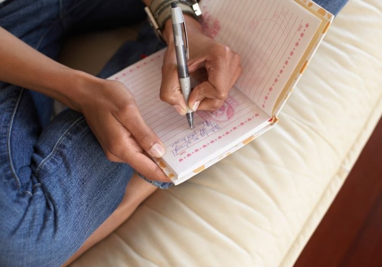 30-day shadow work prompts for self-discovery and growth.